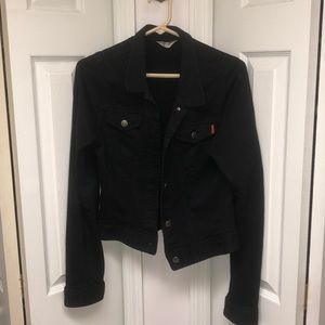 Hard tail jacket